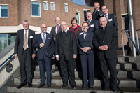 Gruppenbild vor der Akademie