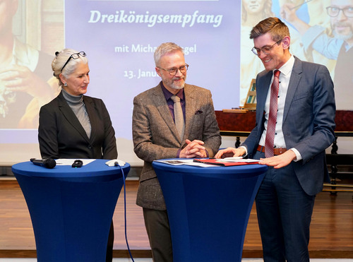 Künstler-Gespräch, (v.l.): Prof. Dr. Stefanie Lieb, Michael Triegel und Dr. Thomas Arnold. Foto: Michael Bodin / Erzbistum Paderborn