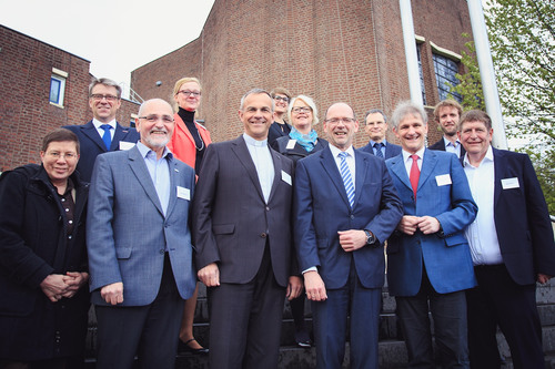 Referenten der 7. Wertekonferenz mit Minister Rainer Schmeltzer
