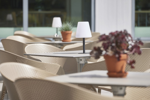 Terrasse vor dem Akademie-Restaurant
