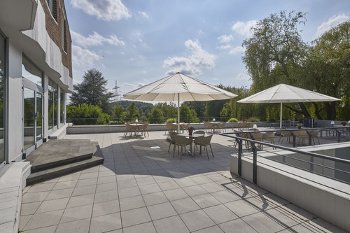 Terrasse vor dem Akademie-Restaurant